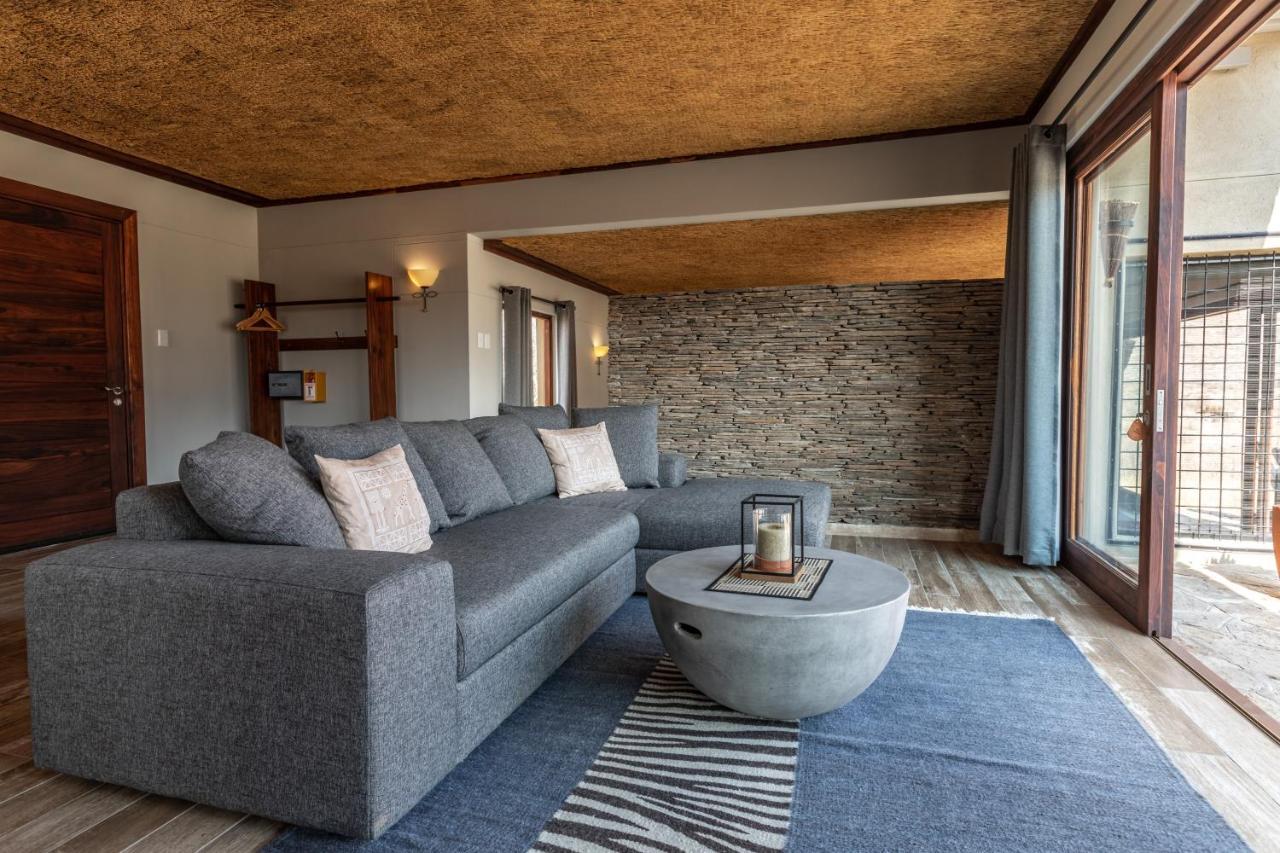 Hohenstein Lodge Usakos エクステリア 写真