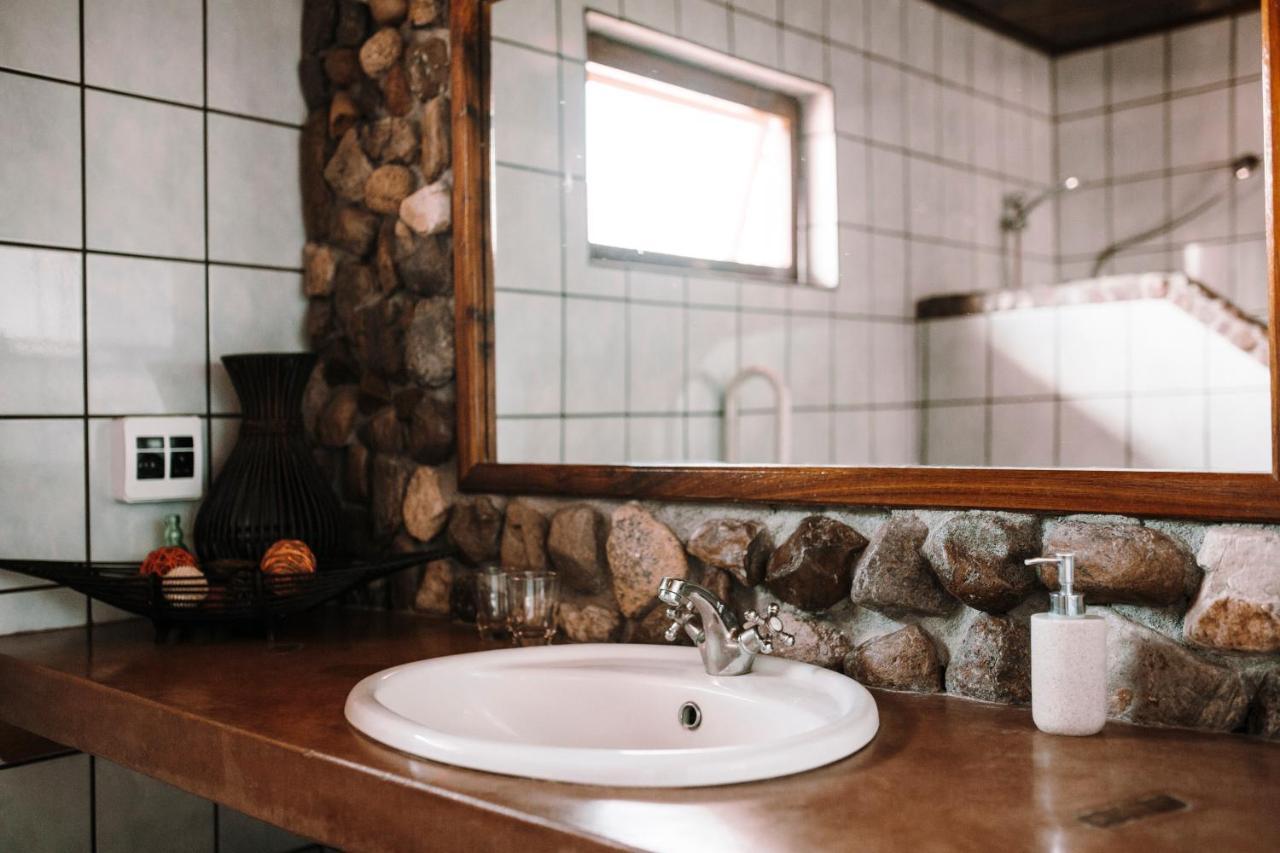 Hohenstein Lodge Usakos エクステリア 写真